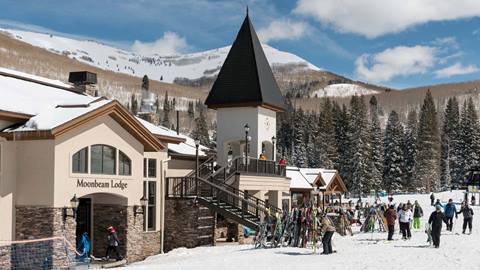 Slopeside view of Moonbeam Lodge at Solitude Mountain Resort