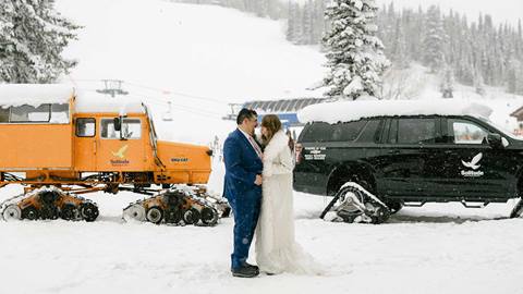 A couple enjoys a winter wedding at Solitude