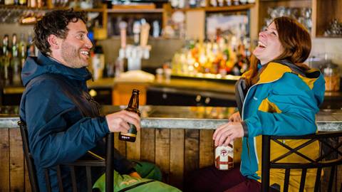 Couple enjoys drinks at The Thirsty Squirrel