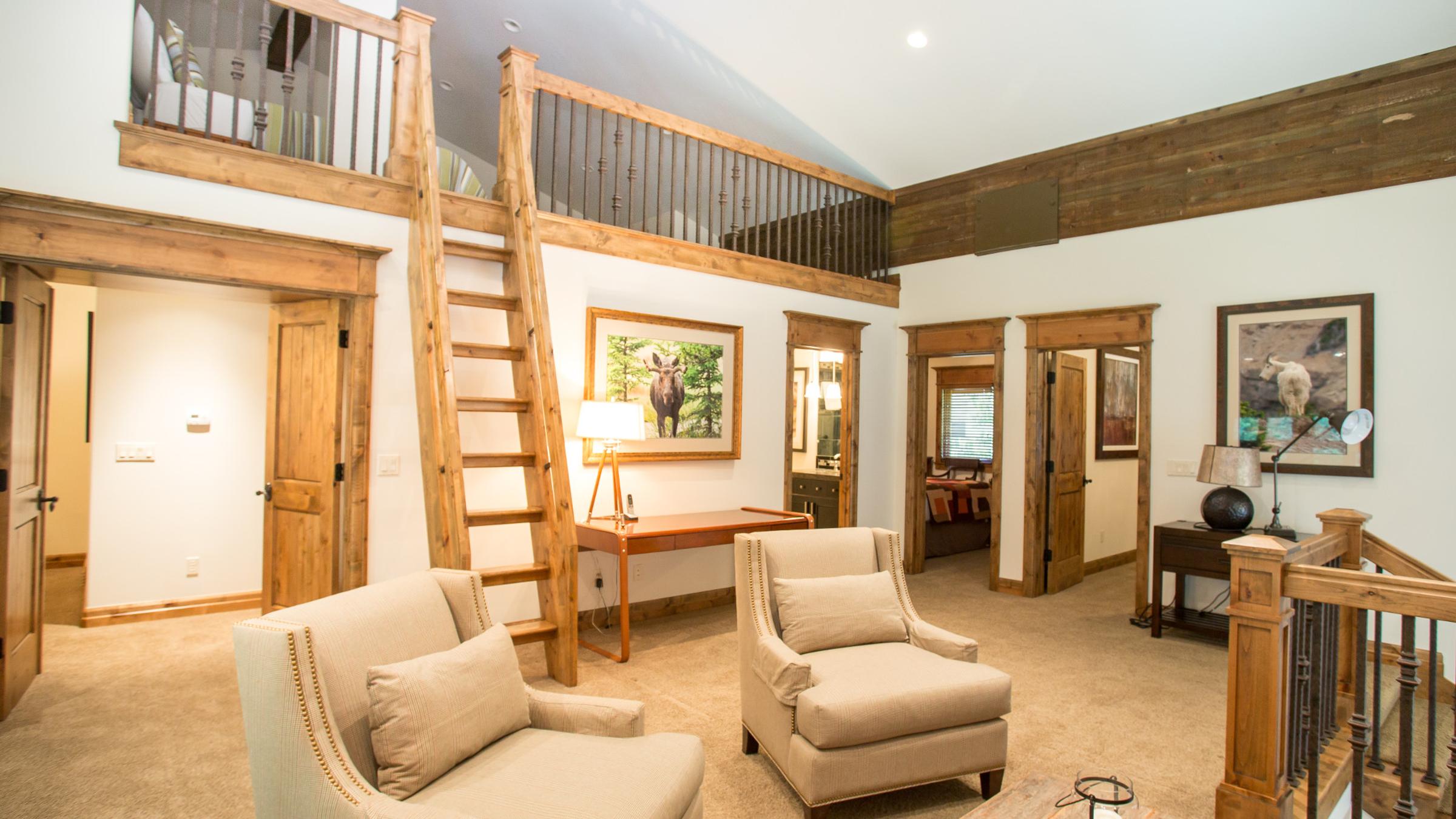 Open sitting area with chairs