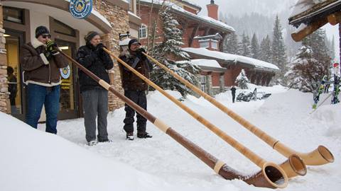 Winter outdoor Alphorn Concert