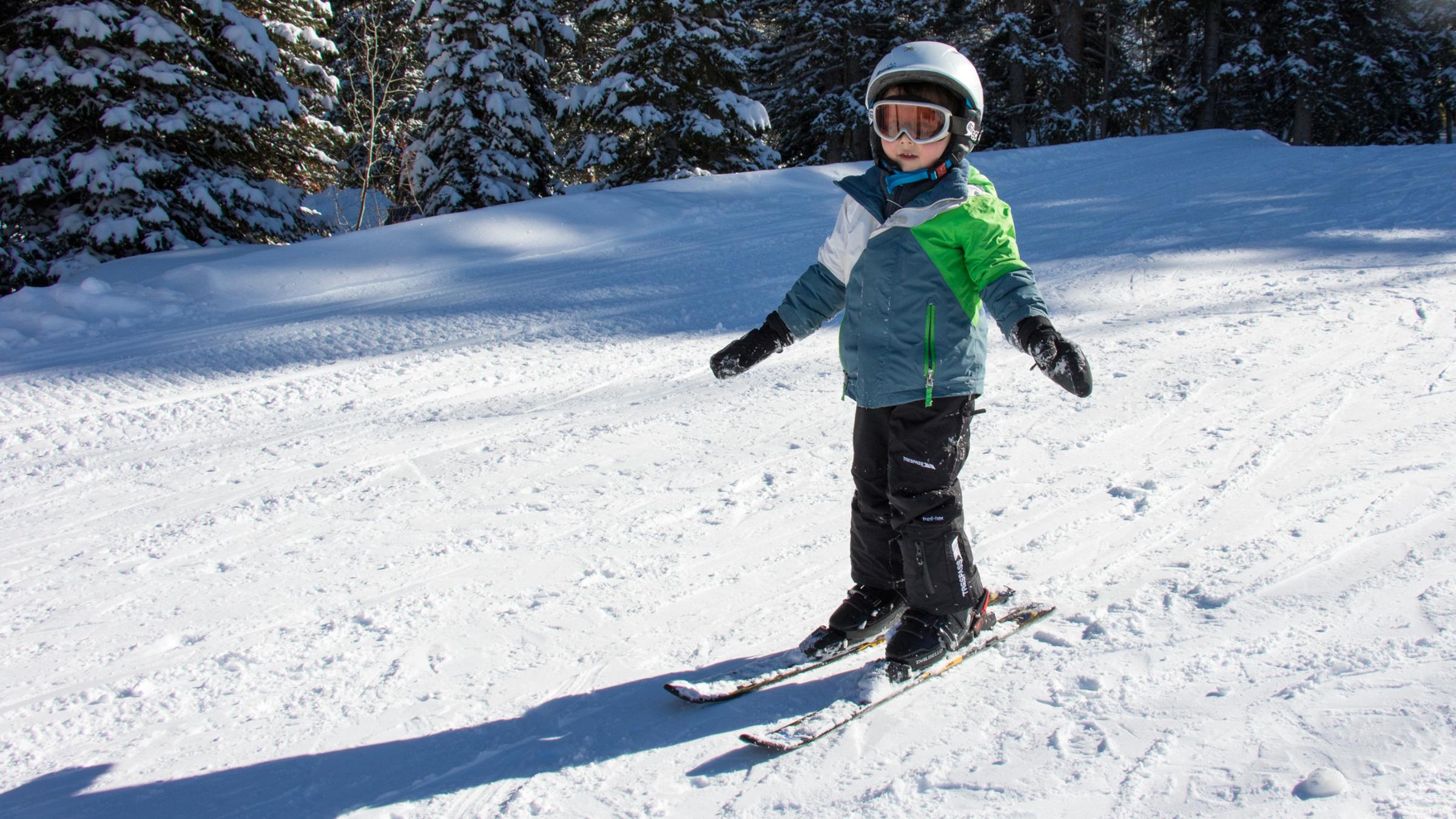 Snowsports Academy explorer lesson